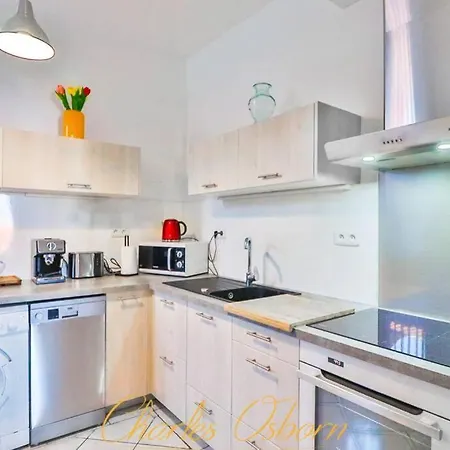 7 And Clear Apartment Sete